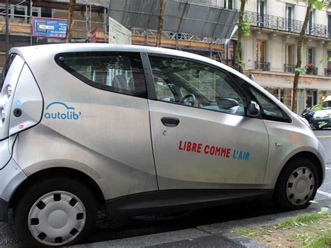 autolib paris.